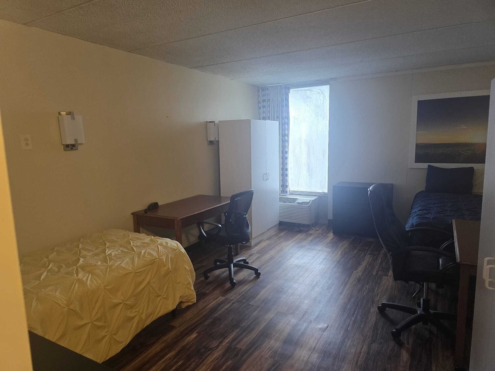 Basic Double Room, Multiple Beds photo 1