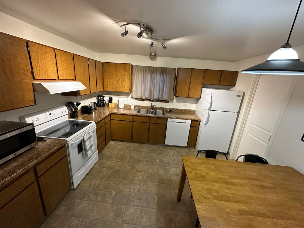Superior Apartment, Multiple Beds, Non Smoking, Kitchen photo 3