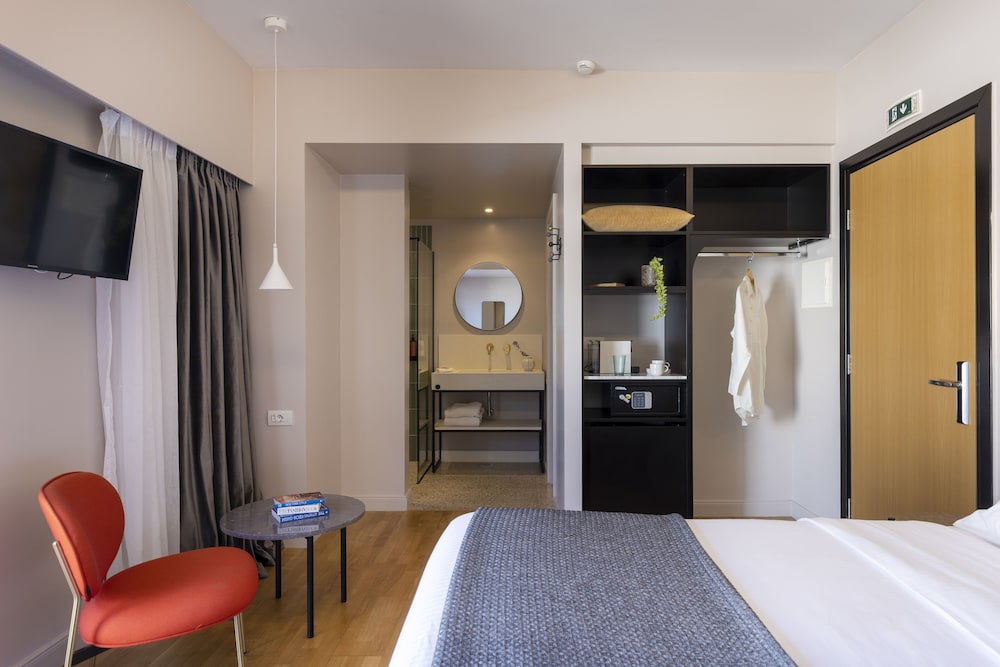 Deluxe Double or Twin Room photo 1