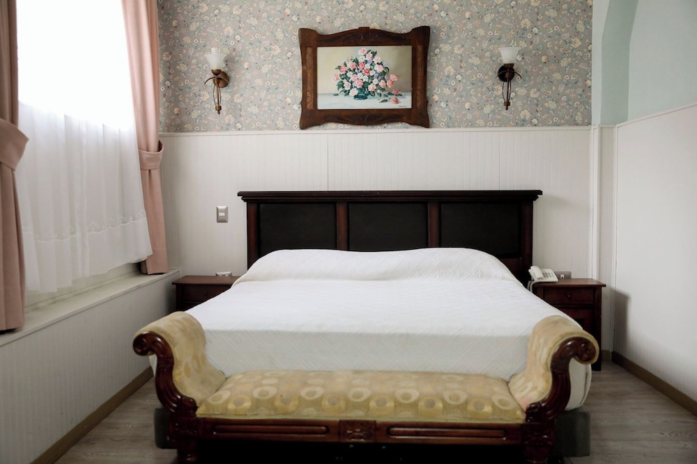 Standard Room photo 1