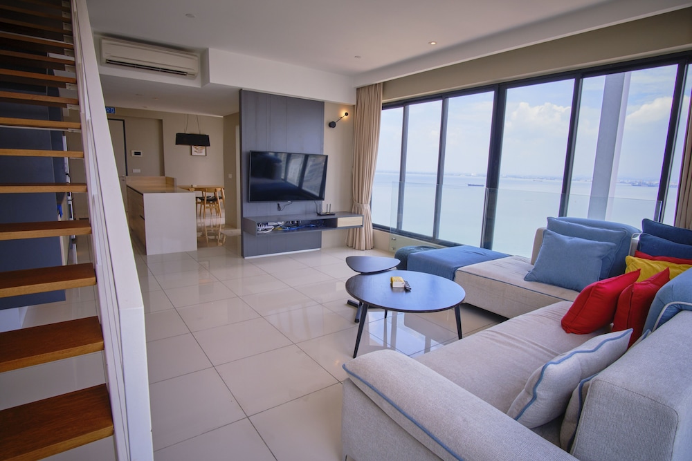 Comfort Apartment, 2 Bedrooms, Partial Sea View
