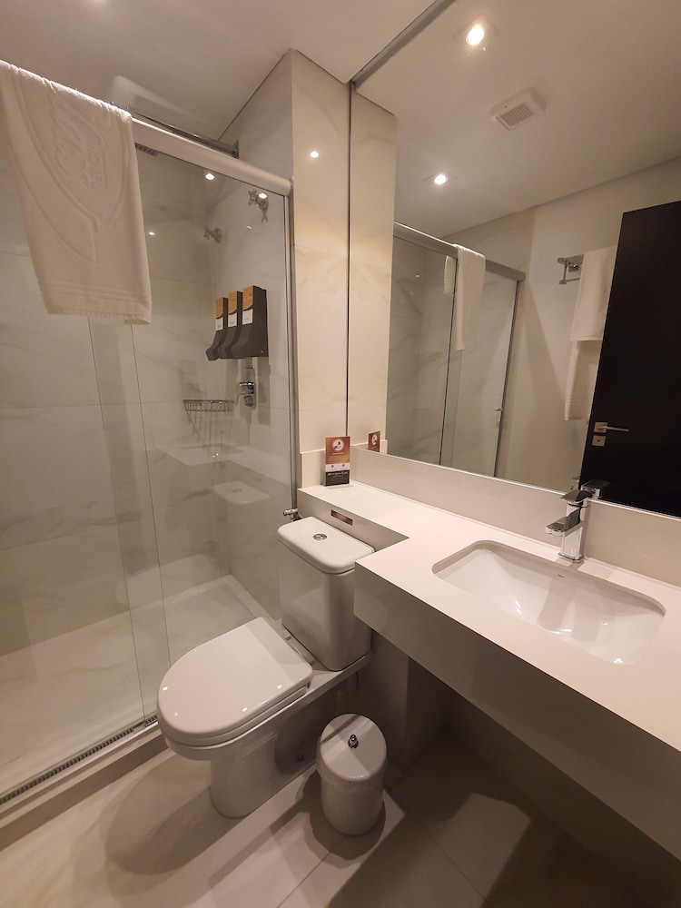 Comfort Room - Photo 5
