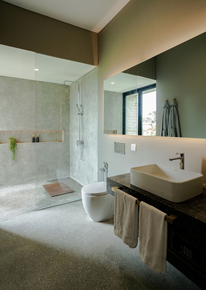 King Suite (10% off on Spa) photo 3
