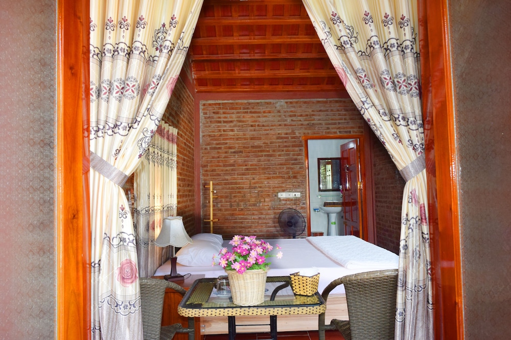 Standard Bungalow, Patio photo 3