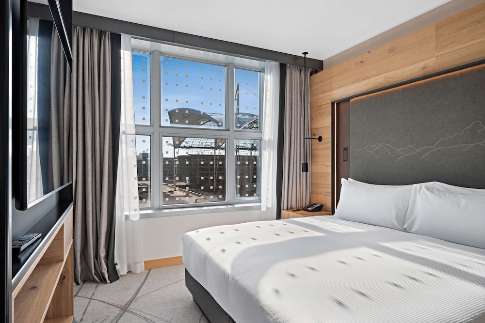 Superior Room, 1 King Bed