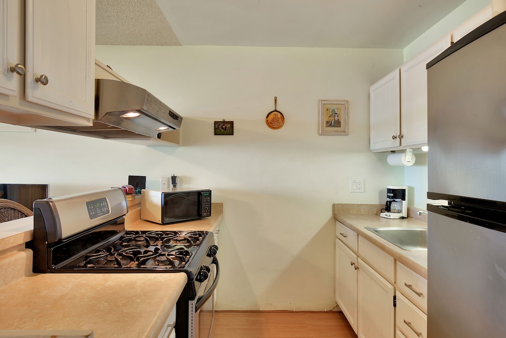 Standard Room, 1 Bedroom, Oceanfront - Photo 7