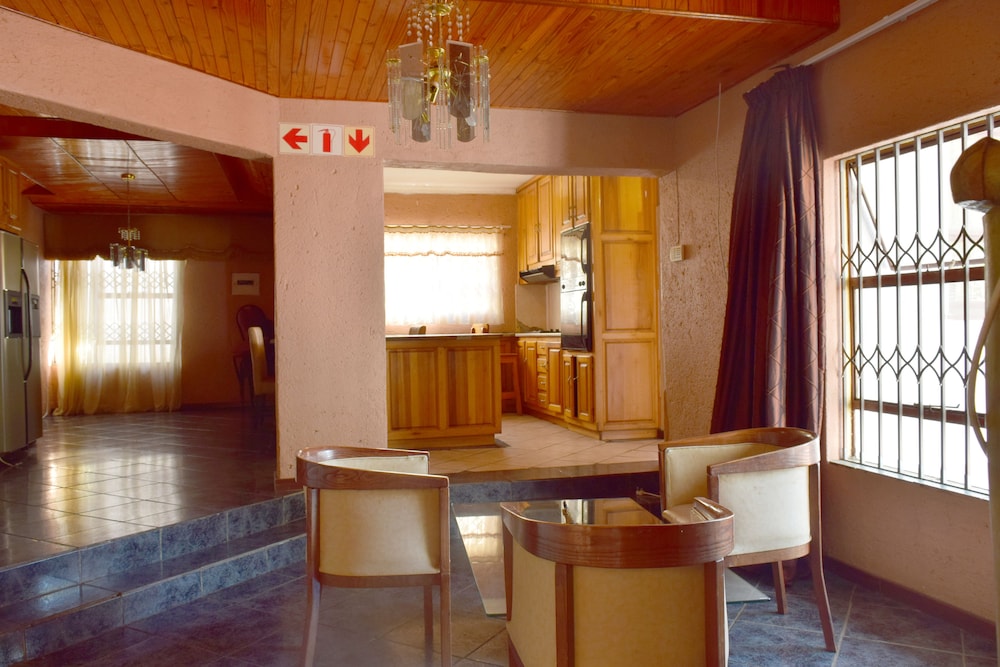 Family House, 5 Bedrooms photo 2