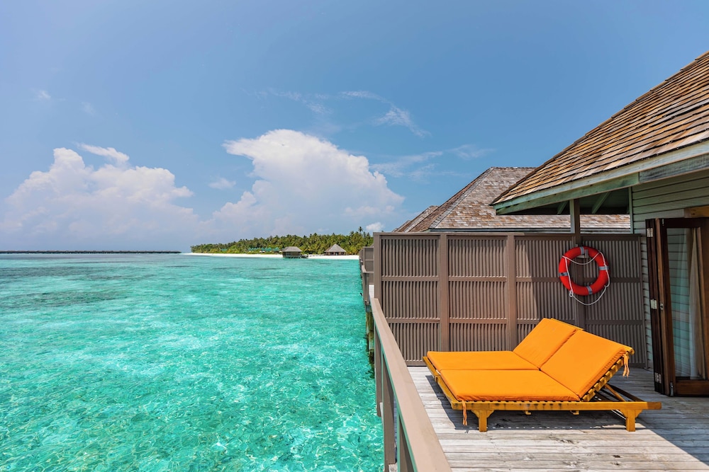 Jacuzzi Water Villa - Photo 12