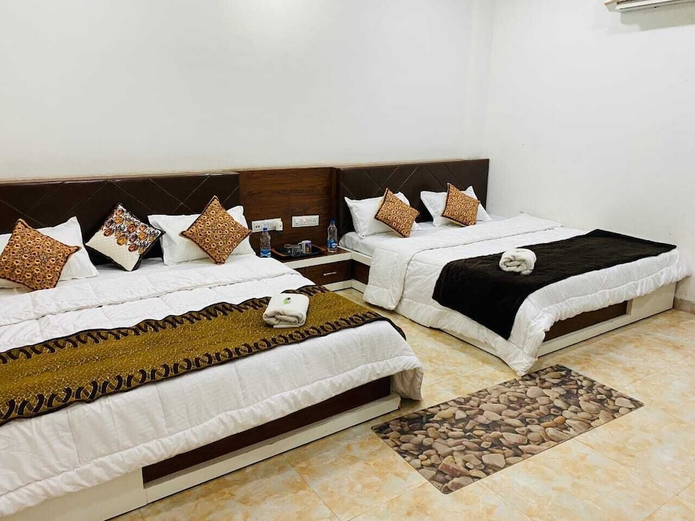Classic Double or Twin Room