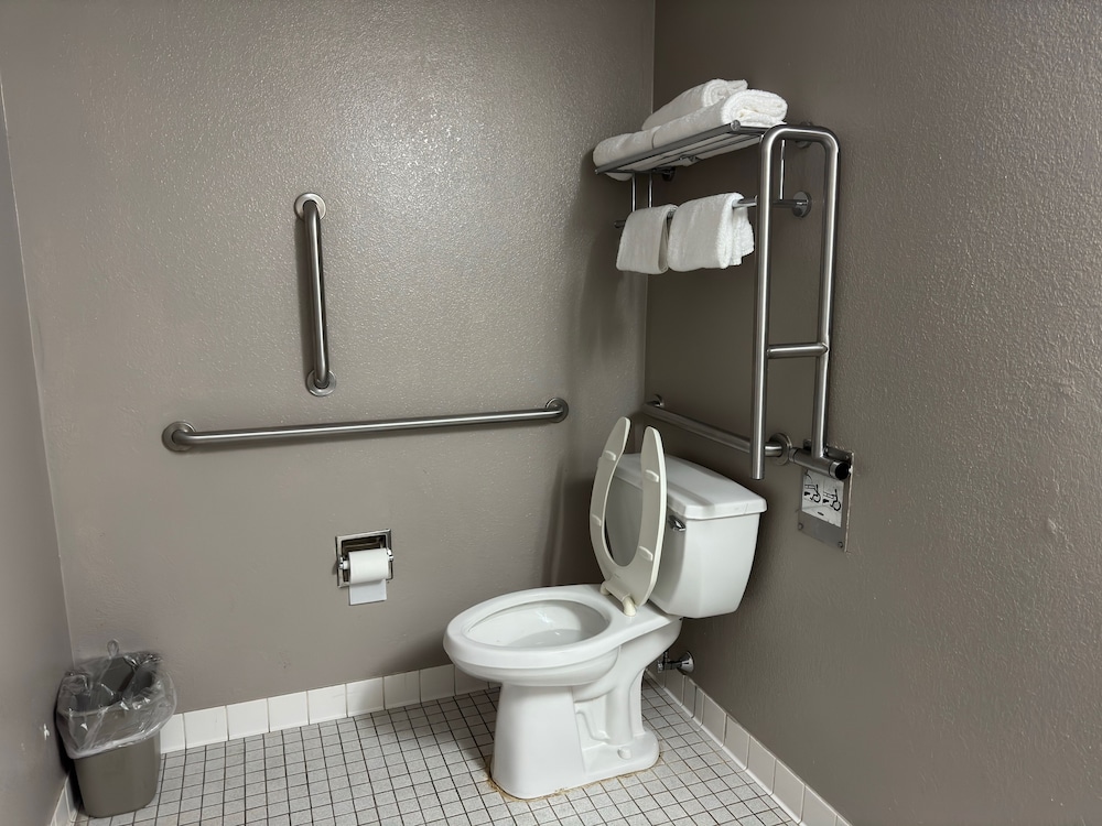 Motel 6-Enfield, CT - Hartford