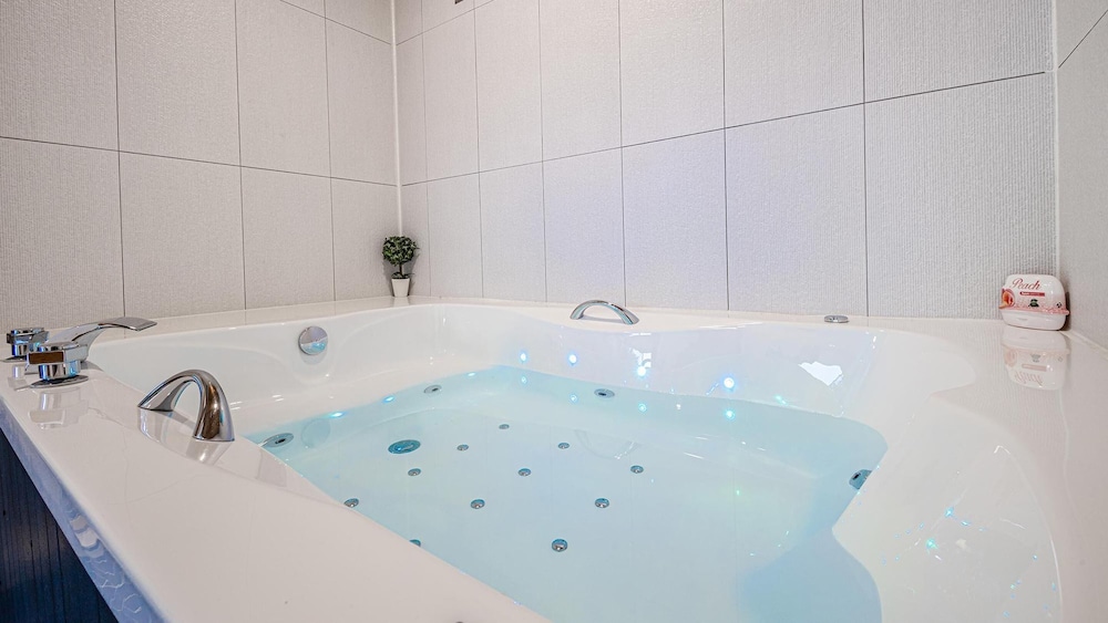 Basic Room, 1 Bedroom (ROOM 2(Spa)) - Photo 9