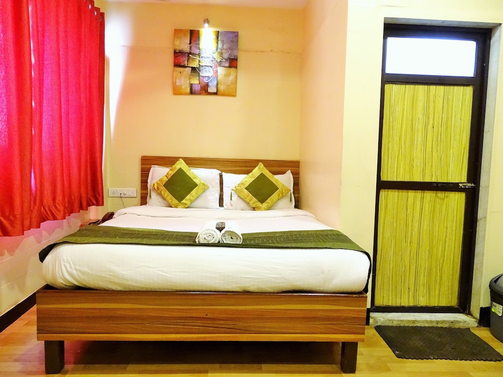 Executive Double Room, 1 Queen Bed, Smoking