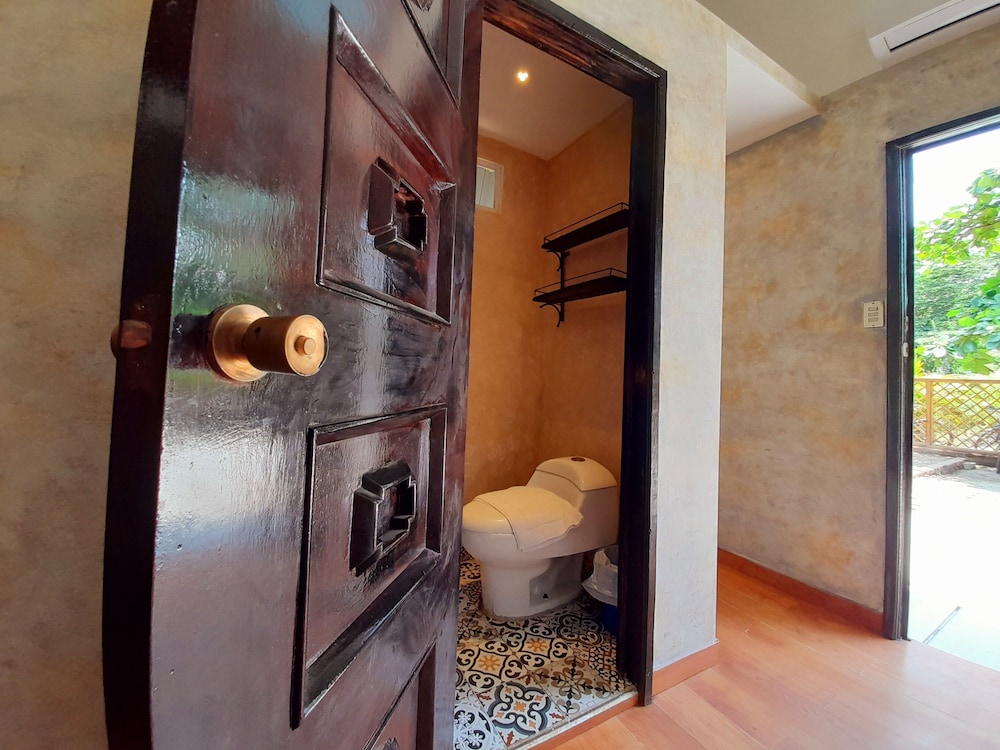 Standard Cabin photo 3