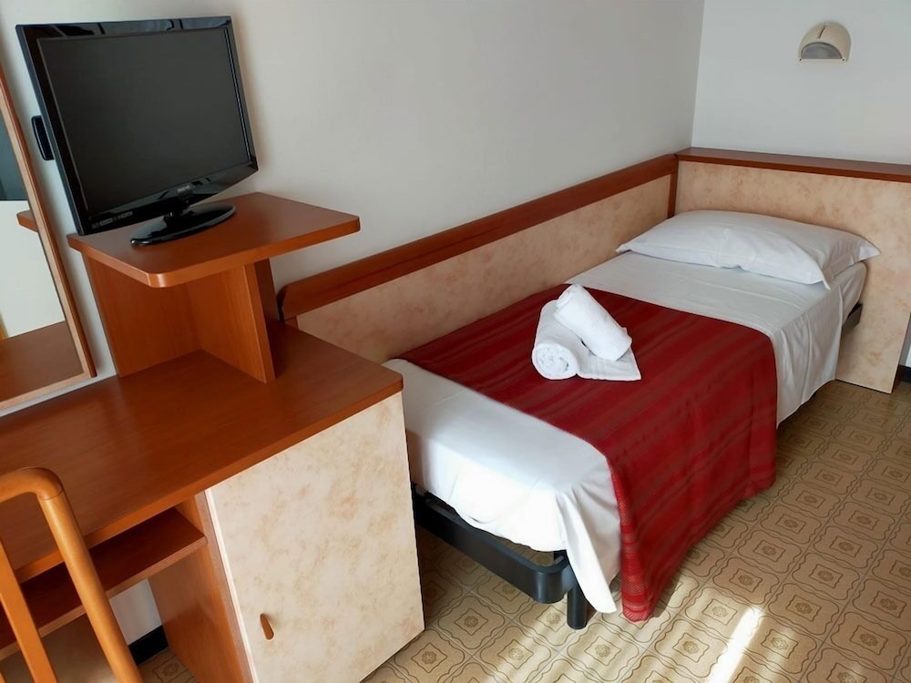 Basic Single Room