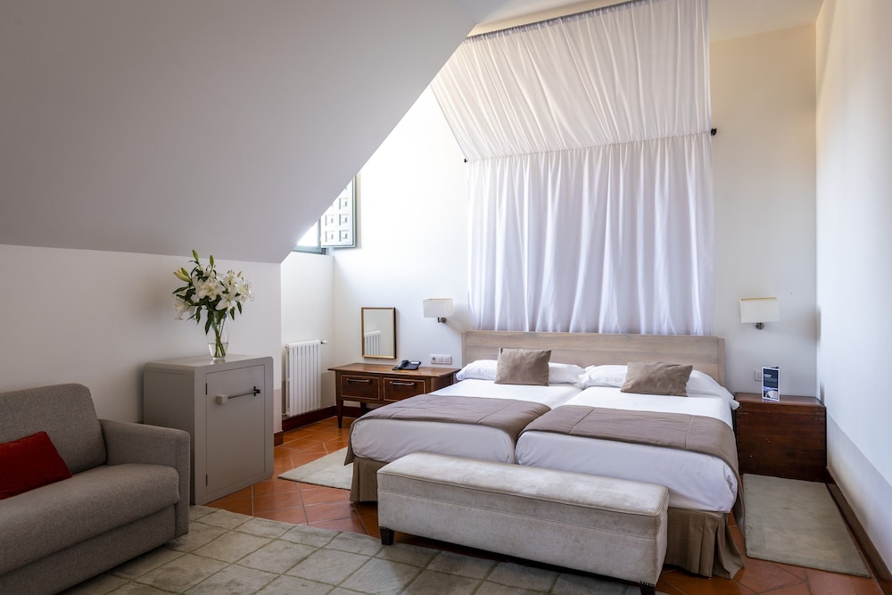 Superior Twin Room - Photo 4