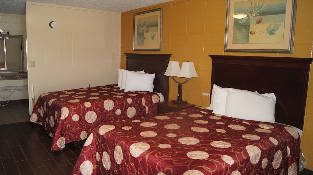 Standard Double Room, 2 Queen Beds photo 3