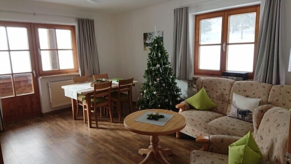 Apartment, 2 Bedrooms (Ornach) photo 1