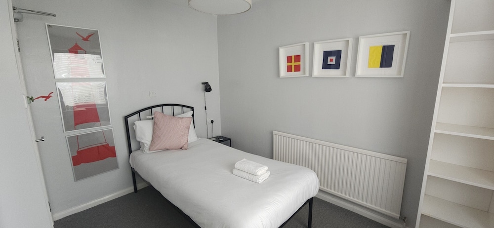 Standard Single Room, Ensuite photo 2