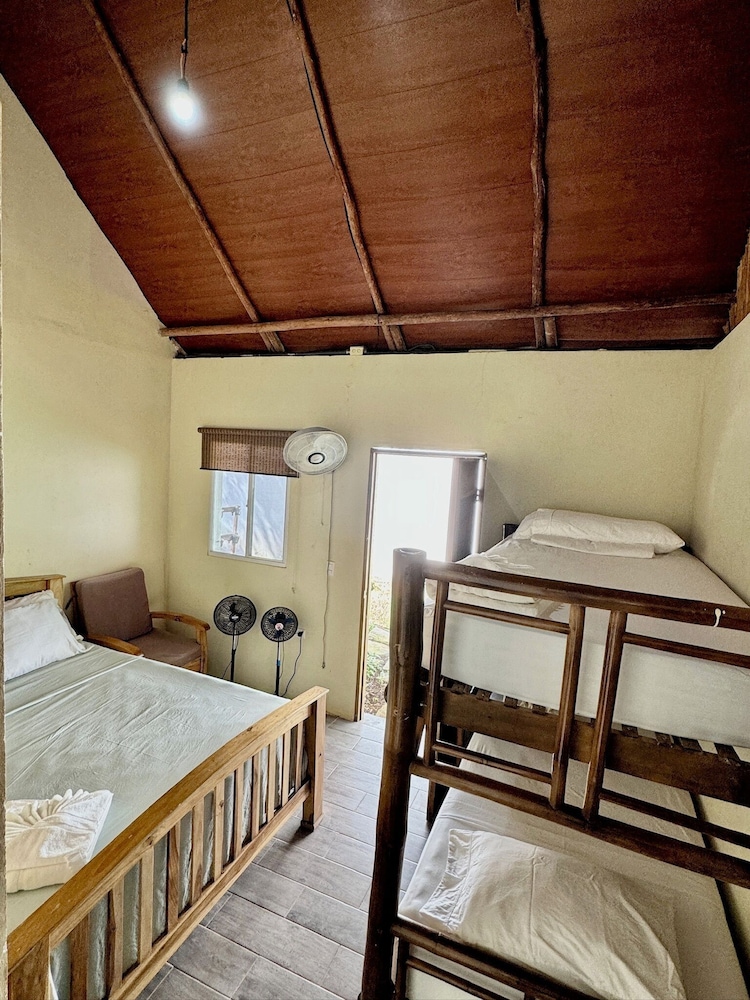 Basic Quadruple Room photo 1