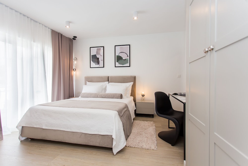 Comfort Apartment (Yellow) photo 2