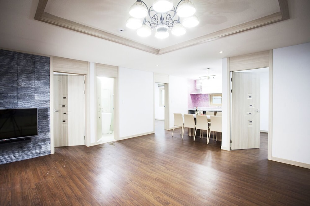 Pension Type Royal Suite (Kitchen) - Photo 1