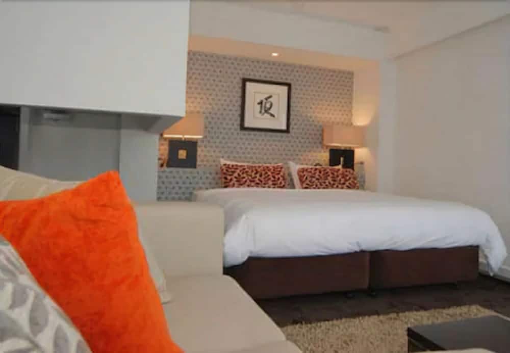 Penthouse Studio photo 2