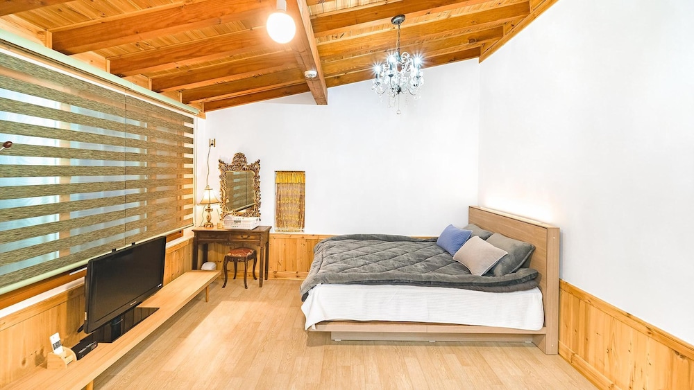 Basic Room, 1 Bedroom (202(PET)) - Photo 5