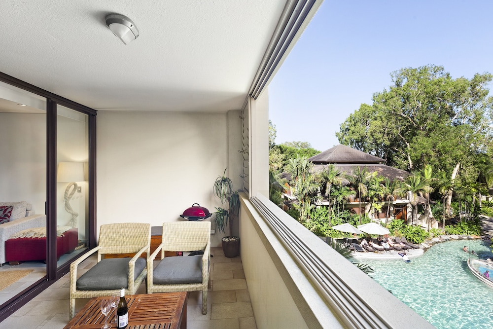 Luxurious 2 Bedroom Resort Apartment photo 3
