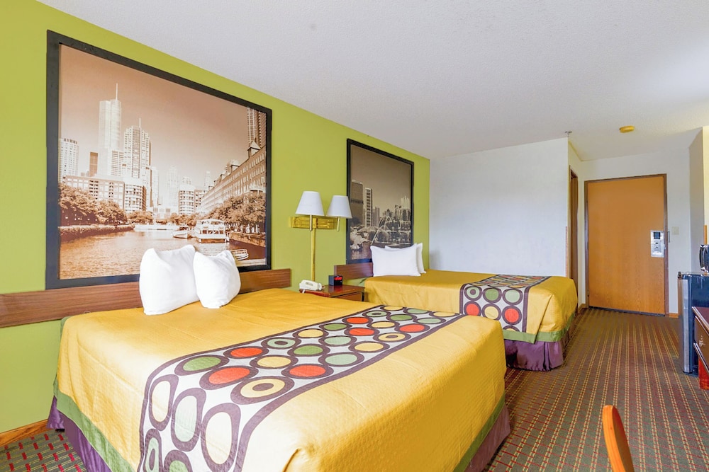 Room, 2 Queen Beds, Non Smoking - Photo 6