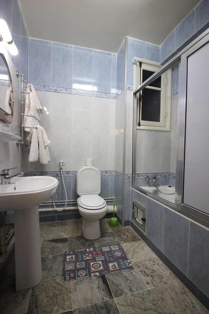Suite - Photo 4