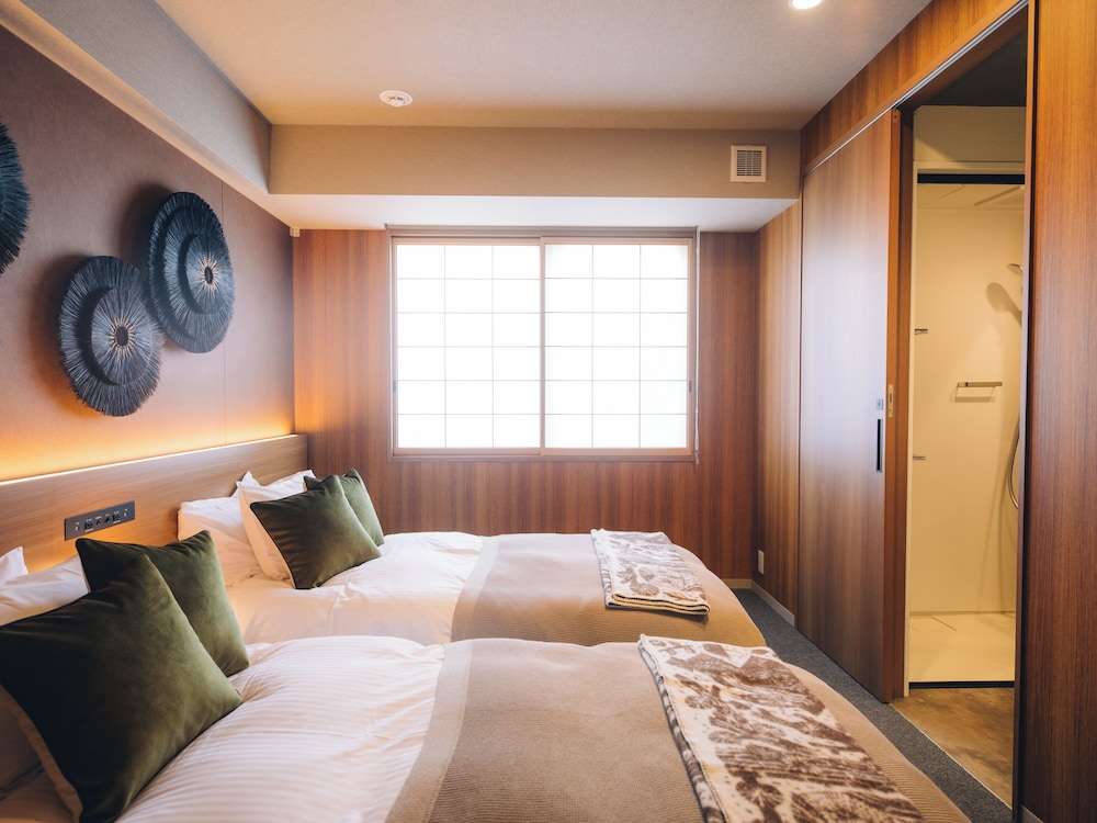 Premium Two-Bedroom Japanese Suite - Photo 13