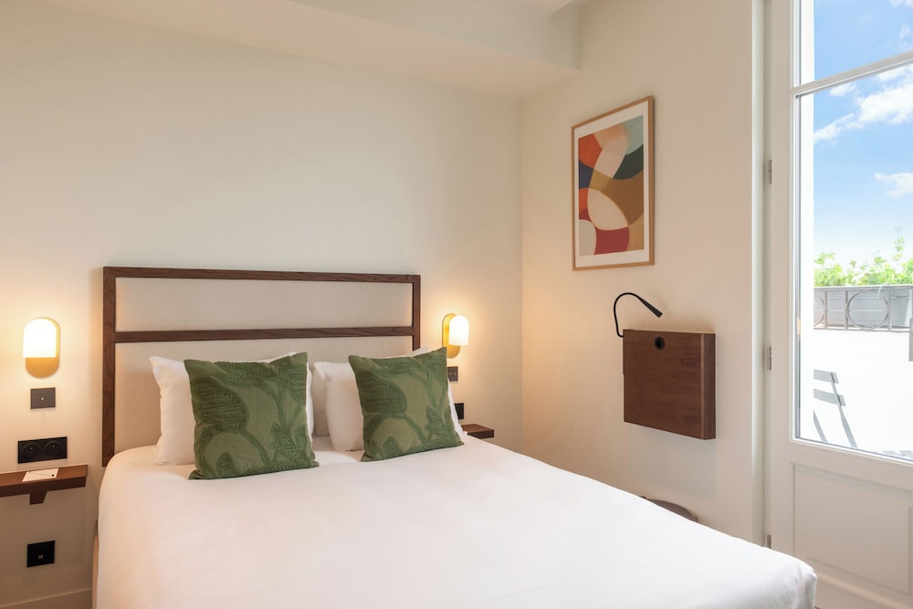 Deluxe Double Room, Balcony photo 1