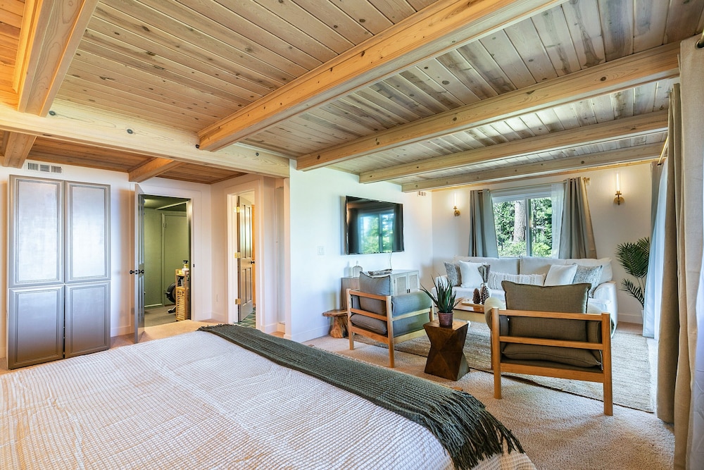 House (4 Bedrooms) photo 1