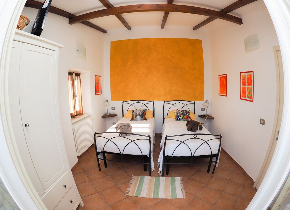Suite, 2 Bedrooms, Balcony
