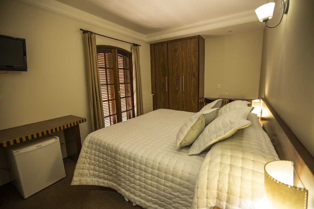 Deluxe Suite photo 3