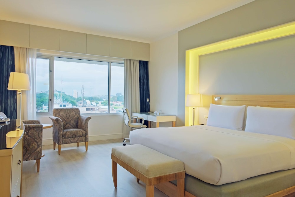 Deluxe Room, 1 King Bed - Photo 1