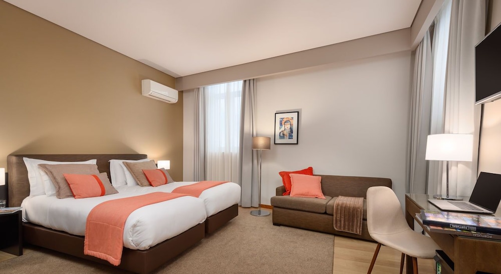 Double or Twin Room photo 3