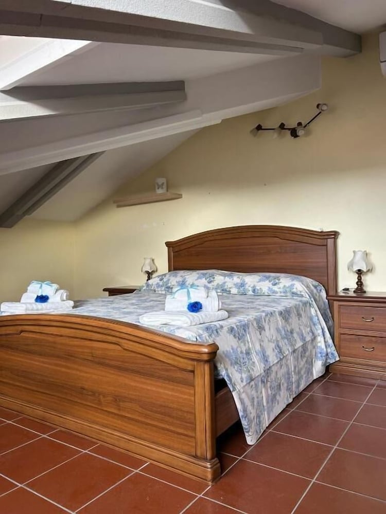 Triple Room, Non Smoking, Kitchenette