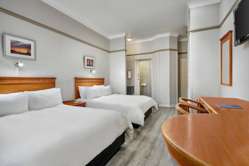 Room, 2 Double Beds - Photo 1