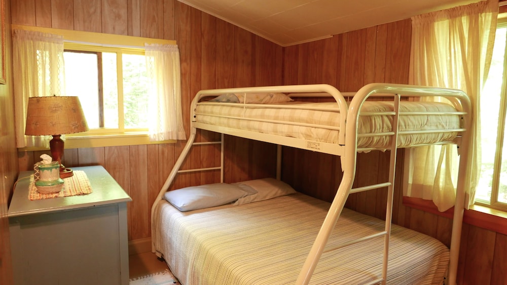 Homestead Cabin photo 2