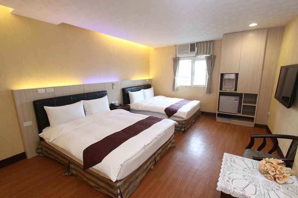 Business Quadruple Room, 2 Double Beds, Non Smoking