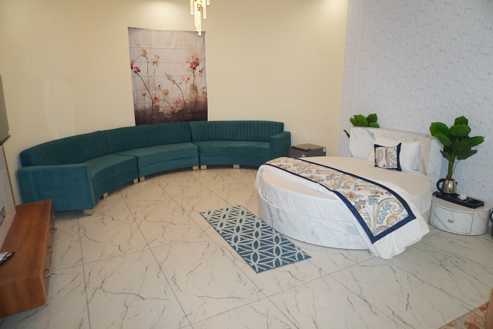 Luxury Room, Garden View, Poolside photo 2