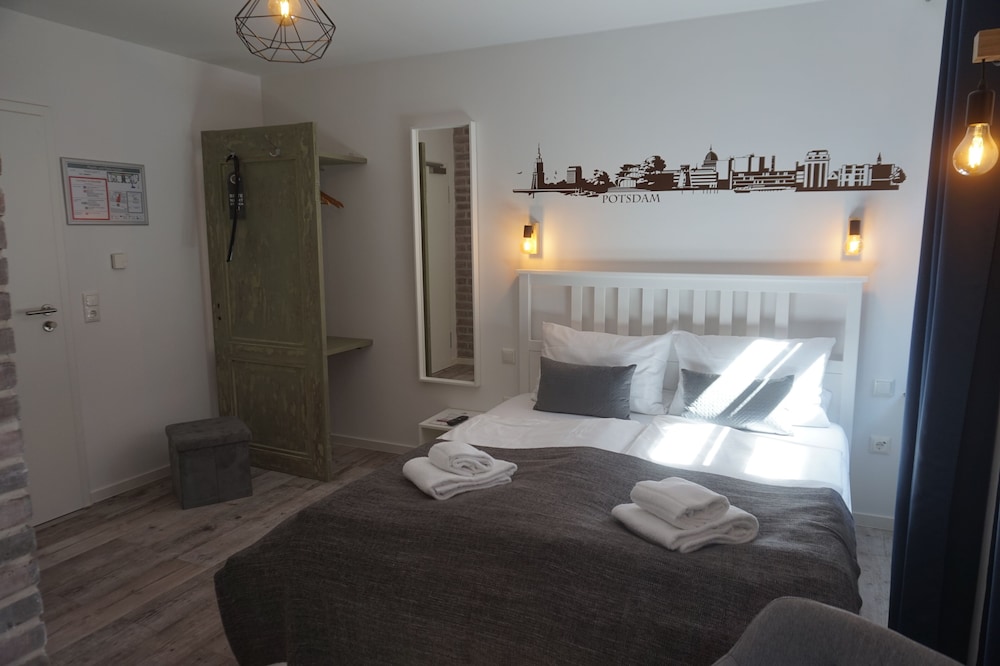 Classic Double Room