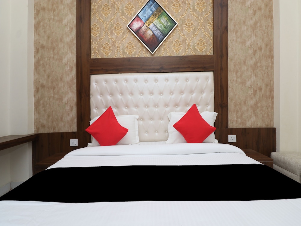 Comfort Suite, 1 Queen Bed photo 3