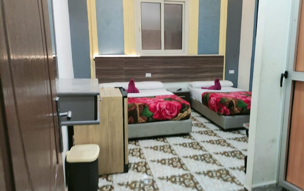 Standard Double Room - Photo 11