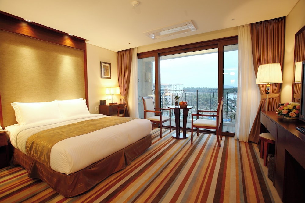 Deluxe Twin Room, Sea View - Photo 4