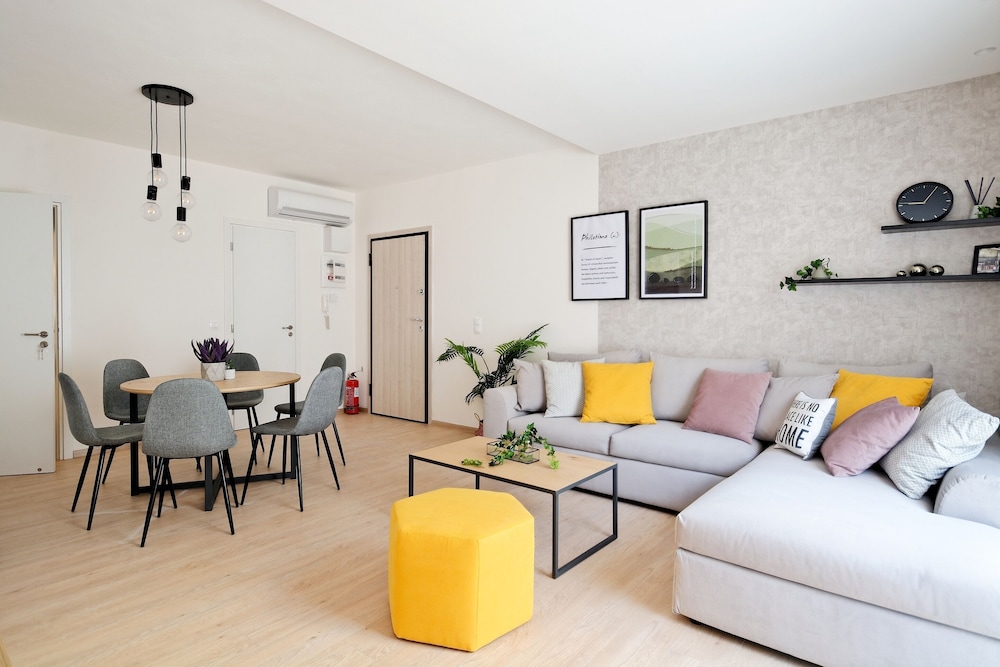 Premium Apartment, 3 Bedrooms, Balcony