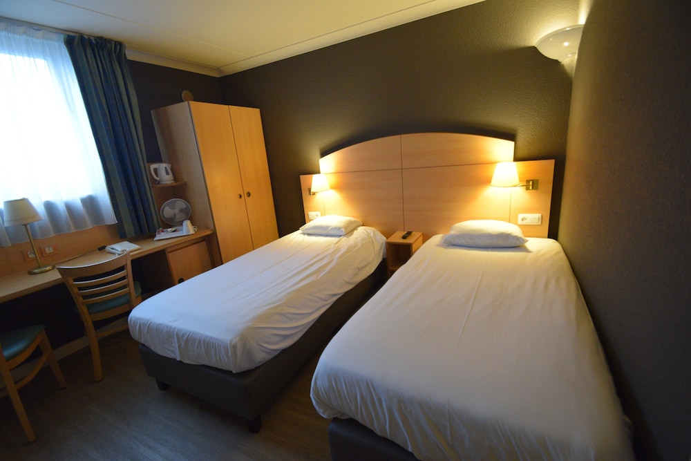 Executive Twin Room photo 3