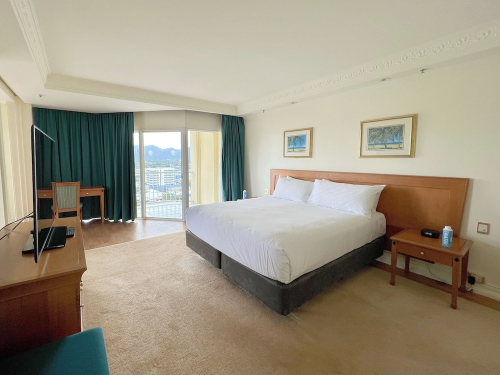 Executive Suite, Mountain View