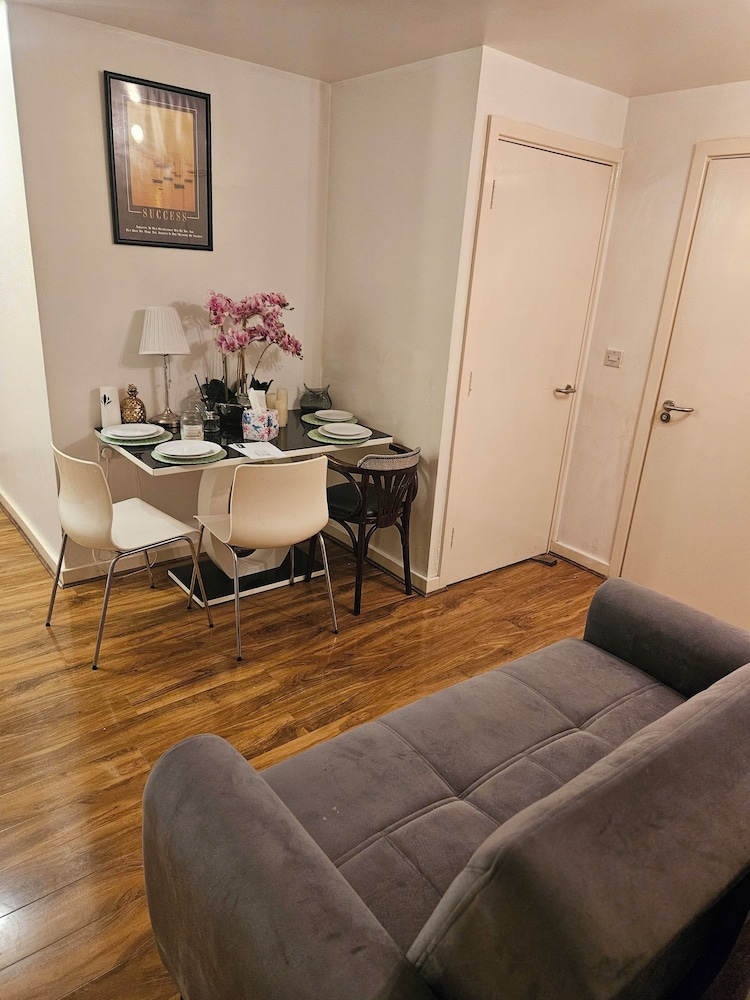 Room-spacious Retreat With Private Balco, Fotografia 16
